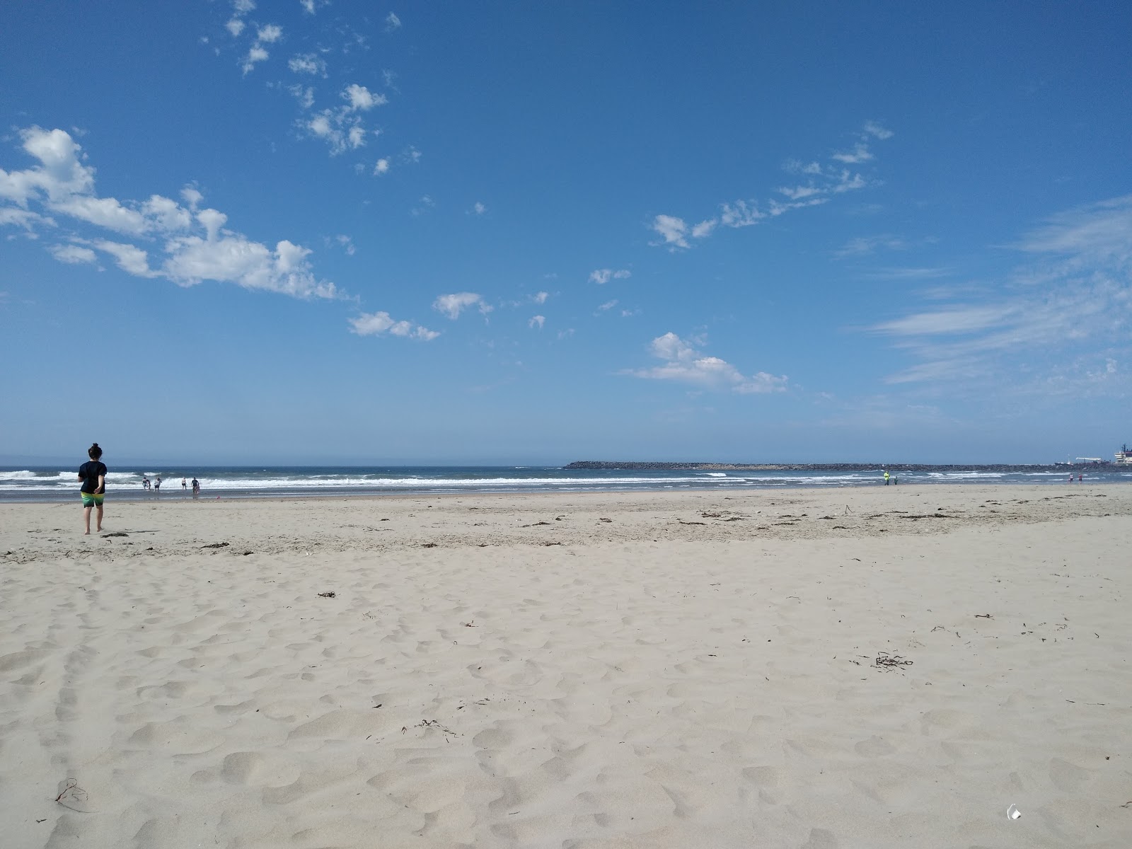 Bastendorff Beach的照片 带有明亮的沙子表面