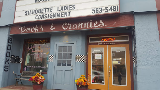 Used Book Store «Books & Crannies», reviews and photos, 209 W Moore Ave, Terrell, TX 75160, USA