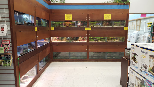 Pet Store «Pet World Warehouse Outlet», reviews and photos, 2148 W Beltline Hwy, Madison, WI 53713, USA