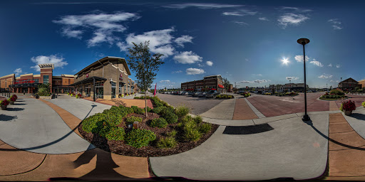 Movie Theater «Frank Theatres CineBowl & Grille at Parkside Town Commons», reviews and photos, 1140 Parkside Main St, Cary, NC 27519, USA