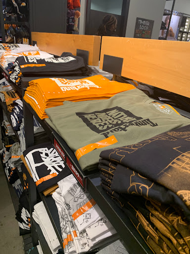 Shoe Store «Timberland Factory Store», reviews and photos, 651 Kapkowski Rd #2034, Elizabeth, NJ 07201, USA