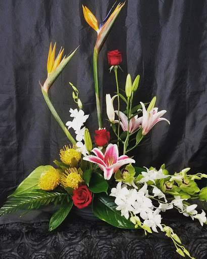 Florist «Open Air Designs - Florist | Wedding Planning | Gifts», reviews and photos, 607 N Myrtle Ave, Clearwater, FL 33755, USA