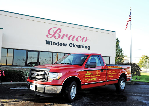 Braco Window Cleaning Service in Wilder, Kentucky