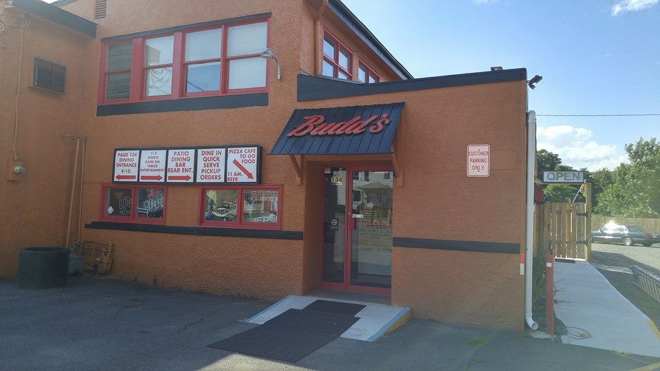 Budd's Pizza Cafe 18704