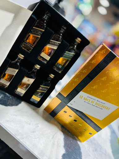 Liquor Store «Liquor & Tobacco Depot», reviews and photos, 570 N Schmale Rd, Carol Stream, IL 60188, USA