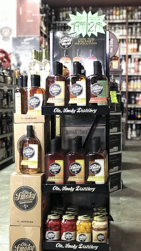 Wine Store «Grape Vine Wine Shop», reviews and photos, 8230 15 Mile Rd, Sterling Heights, MI 48312, USA