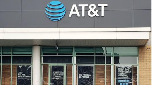 AT&T, 425 N Harlem Ave, Oak Park, IL 60301, USA, 