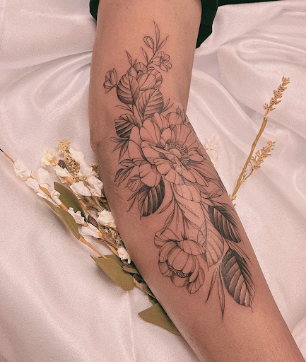 Explore abstract tattoo ideas for women, creative tattoo ideas in Delray Beach, available at Imaginarium ink