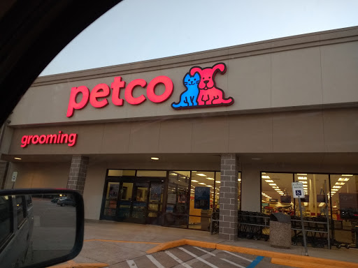 Pet Supply Store «Petco Animal Supplies», reviews and photos, 1410 N Loop 336 W, Conroe, TX 77304, USA