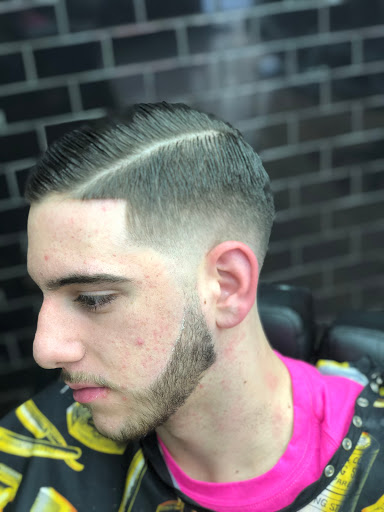 Barber Shop «Avenue Barbershop», reviews and photos, 68-32 Myrtle Ave, Glendale, NY 11385, USA