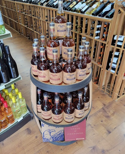 Wine Store «Long Island Wine & Spirit Merchants», reviews and photos, 1171 Jericho Turnpike, Commack, NY 11725, USA