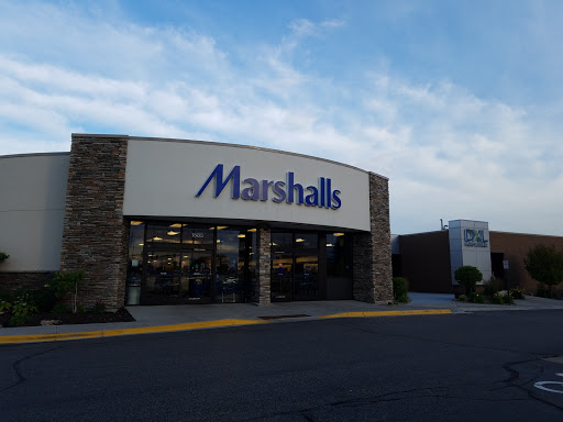 Marshalls, 1585 Plymouth Rd, Minnetonka, MN 55305, USA, 