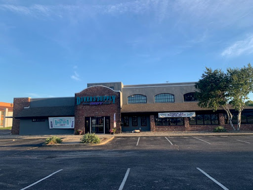 Dive Shop «Divers Supply Indy», reviews and photos, 104 S Post Rd, Indianapolis, IN 46219, USA