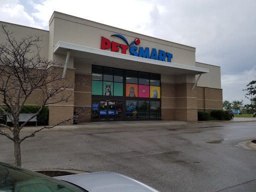 Pet Supply Store «PetSmart», reviews and photos, 815 McDermott Street, Council Bluffs, IA 51501, USA