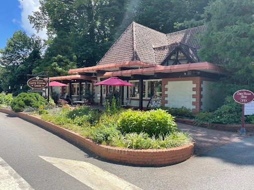 Gift Shop «Gate House Gift Shop», reviews and photos, Biltmore Estate Dr, Asheville, NC 28803, USA