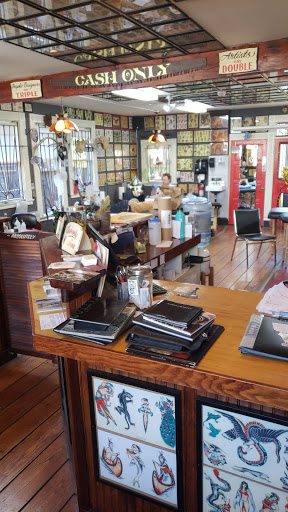 Tattoo Shop «Atlas Tattoo Studio», reviews and photos, 4543 N Albina Ave, Portland, OR 97217, USA