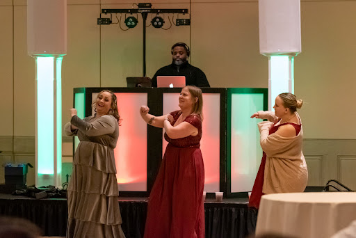 Car Dealer «Summit Place Kia», reviews and photos, 2200 Elizabeth Lake Rd, Waterford Twp, MI 48328, USA