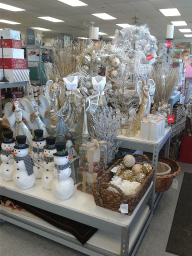 Home Goods Store «Tuesday Morning», reviews and photos, 3354 Youngfield St, Wheat Ridge, CO 80033, USA