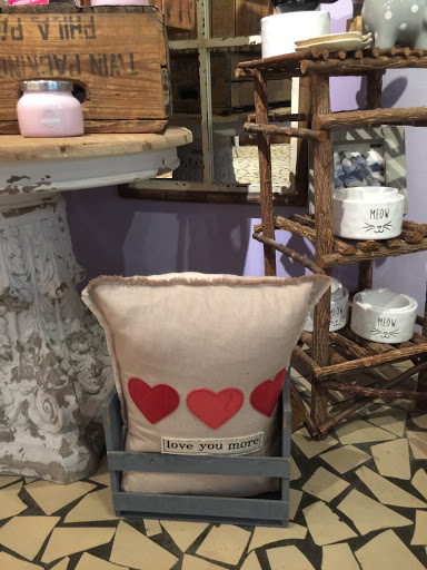 Florist «C J Lilly & Company», reviews and photos, 128 W Mulberry St, Collierville, TN 38017, USA