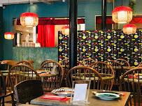Atmosphère du Restaurant de dimsums Yoom Rive Droite à Paris - n°19