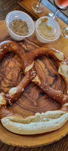 Vineyard «Crossing Vineyards and Winery», reviews and photos, 1853 Wrightstown Rd, Newtown, PA 18940, USA