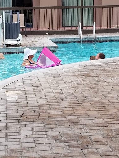 Hotel «Wyndham El Paso Airport Hotel and Water Park», reviews and photos, 2027 Airway Blvd, El Paso, TX 79925, USA