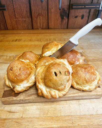 Gourmet Grocery Store «Nodines Gourmet Store», reviews and photos, 39 North St, Goshen, CT 06756, USA