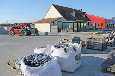 Galets granulats & cie - Aménagements paysagers: graviers galets enrochements et paillages à Caen à Carpiquet