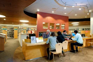 Peninsula Center Library image