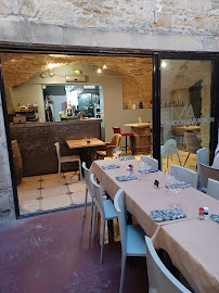 Atmosphère du Restaurant La Maison d'Avignon à Sommières - n°8