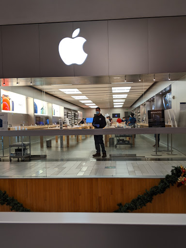 Shopping Mall «Holyoke Mall», reviews and photos, 50 Holyoke St, Holyoke, MA 01040, USA