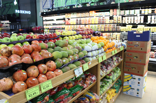 Grocery Store «Foodtown of Baxter Avenue», reviews and photos, 82-10 Baxter Ave, Elmhurst, NY 11373, USA