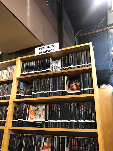 Book Store «Unabridged Bookstore», reviews and photos, 3251 N Broadway St, Chicago, IL 60657, USA