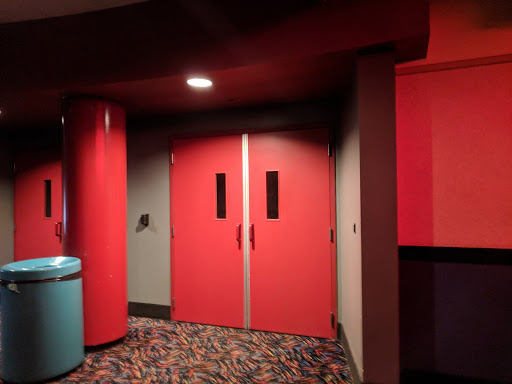 Movie Theater «AMC Showplace Village Crossing 18», reviews and photos, 7000 Carpenter Rd, Skokie, IL 60077, USA