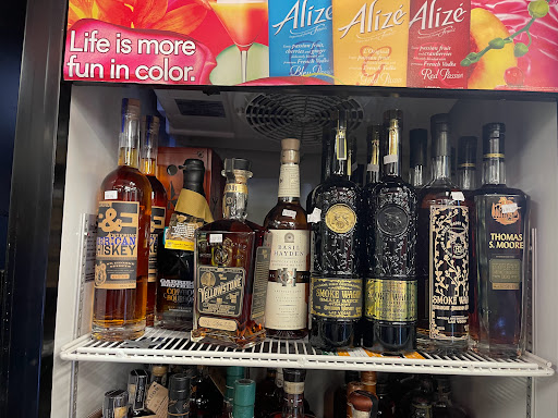 Liquor Store «Metro Convenience Liquor», reviews and photos, 7515 W Indian School Rd, Phoenix, AZ 85033, USA