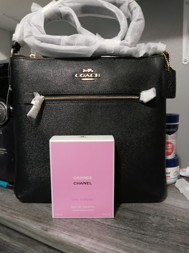 Hair Salon «Ulta Beauty», reviews and photos, 10033 77th St Suite 420, Pleasant Prairie, WI 53158, USA