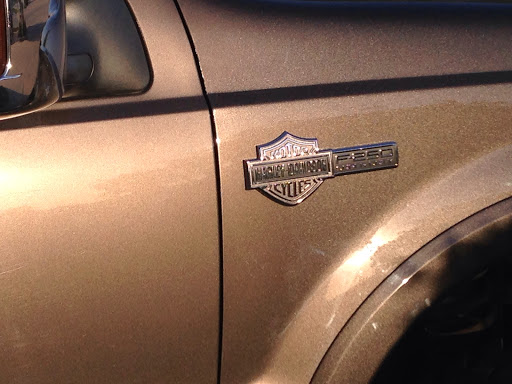 Auto Body Shop «Service King Collision Repair of Shorewood», reviews and photos, 200 W Black Rd, Shorewood, IL 60404, USA