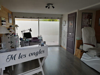 M Les Ongles à La Brède