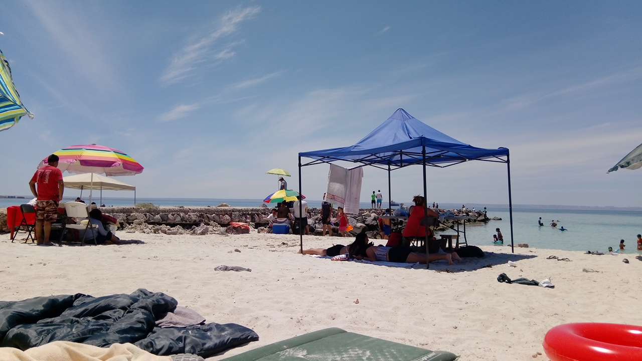 Photo de Playa El Caimancito partie de la zone de l'hôtel