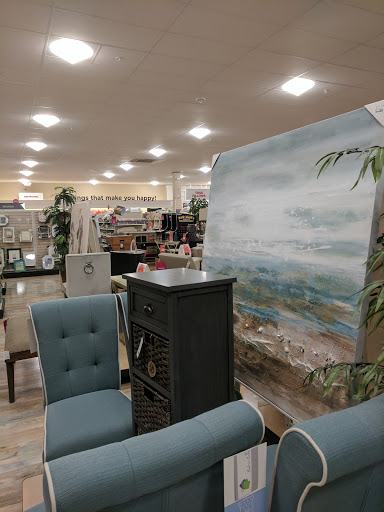 Home Goods Store «HomeGoods», reviews and photos, 7350 NE Butler St, Hillsboro, OR 97124, USA