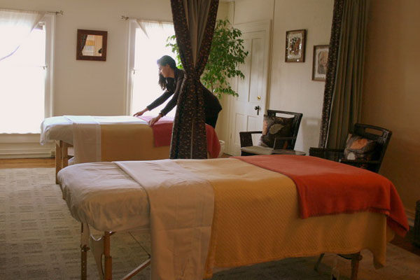 Health Massage Salon Female2Male Karachi