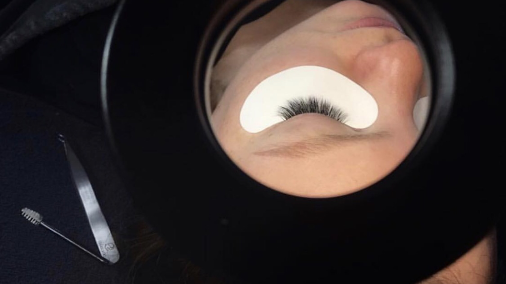 Artistic Derma Studio 60040