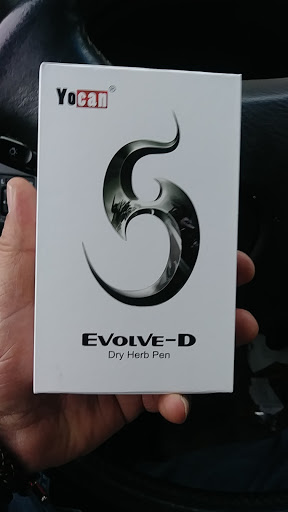 Tobacco Shop «Glass City Smoke Shop», reviews and photos, 1719 Spring Garden St, Greensboro, NC 27403, USA