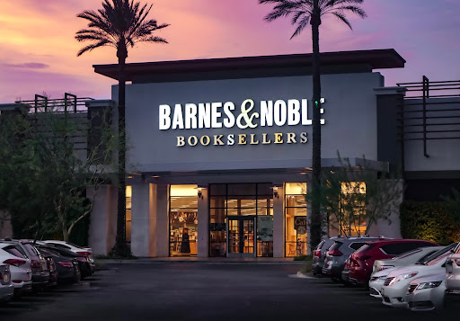 Barnes & Noble, 2000 E Rio Salado Pkwy #1032, Tempe, AZ 85281, USA, 