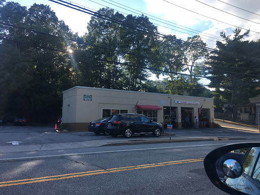 Oil Change Service «Valvoline Instant Oil Change», reviews and photos, 242 E Main St, Mt Kisco, NY 10549, USA