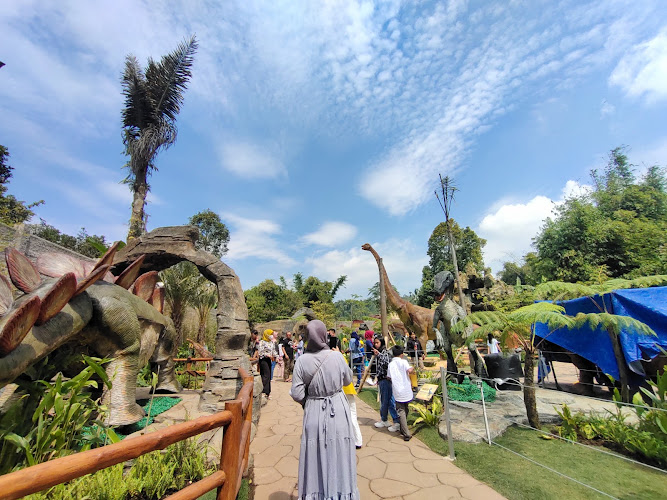 Wisata Garut Dinoland