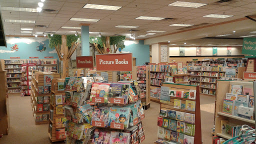 Book Store «Barnes & Noble», reviews and photos, 7119 South 1300 East St, Midvale, UT 84047, USA