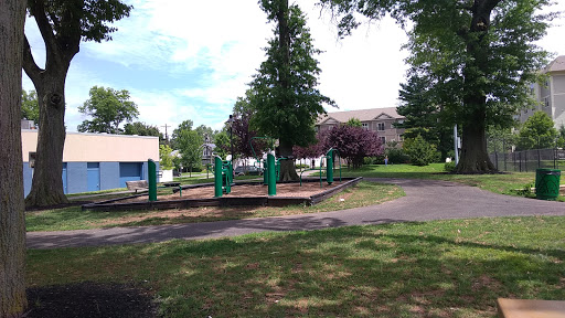 Park «DeHart Park», reviews and photos, 120 Burnett Ave, Maplewood, NJ 07040, USA