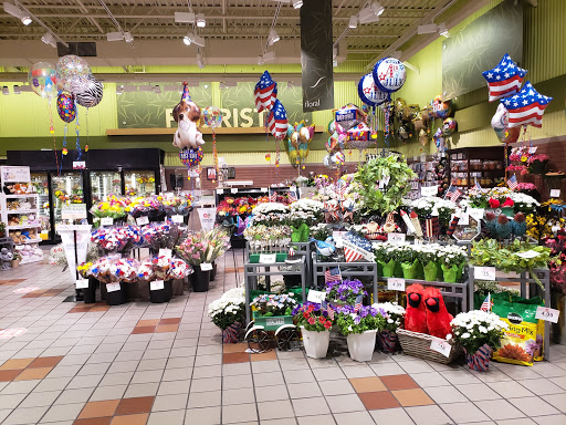 Grocery Store «Schnucks», reviews and photos, 2030 Dorsett Rd, Maryland Heights, MO 63043, USA