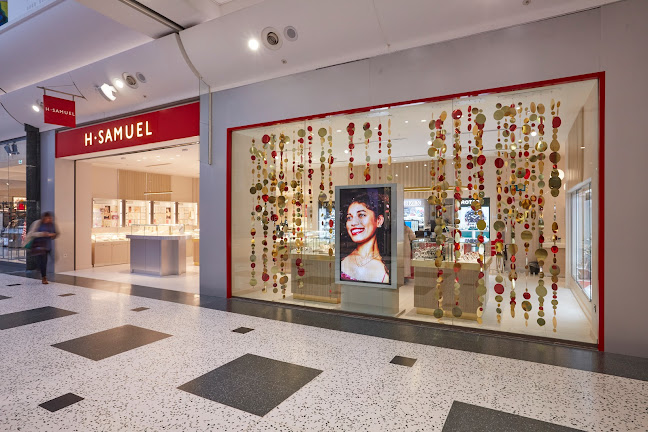 H. Samuel, White Rose Shopping Centre - Jewelry